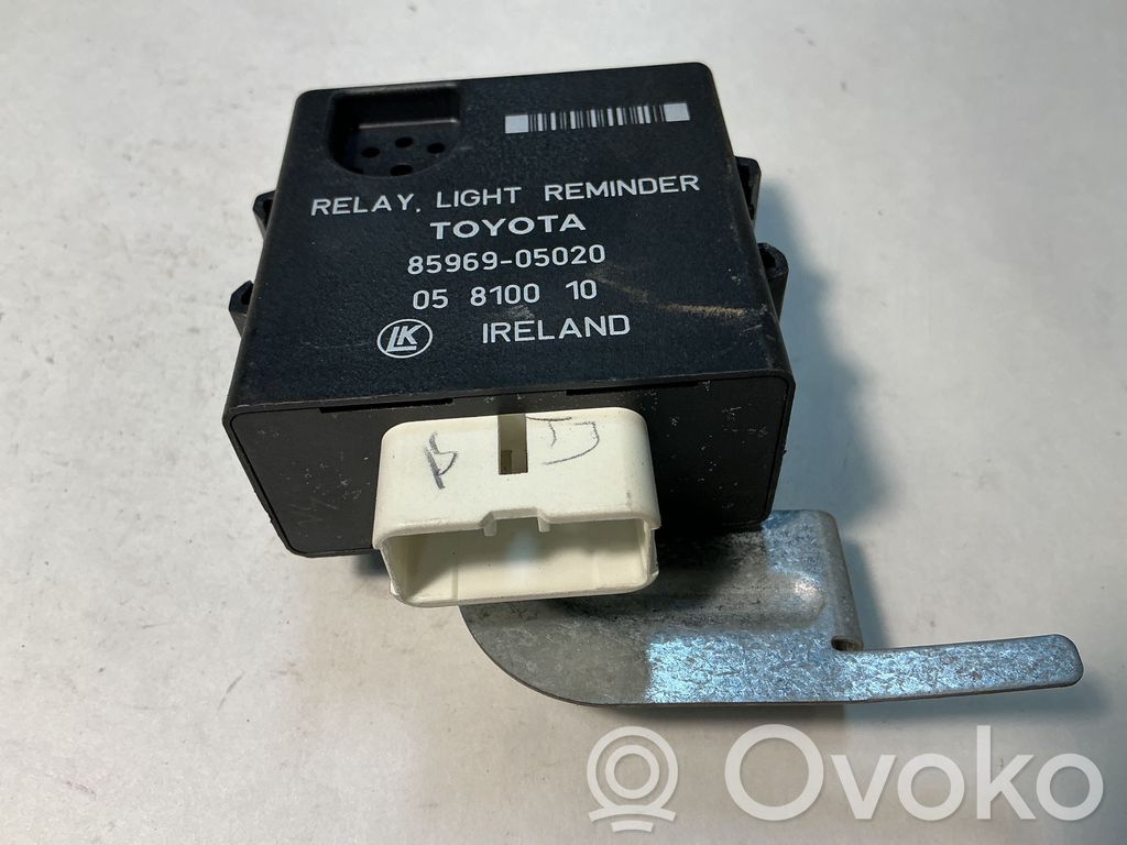 Toyota Carina T190 Otras unidades de control/módulos 