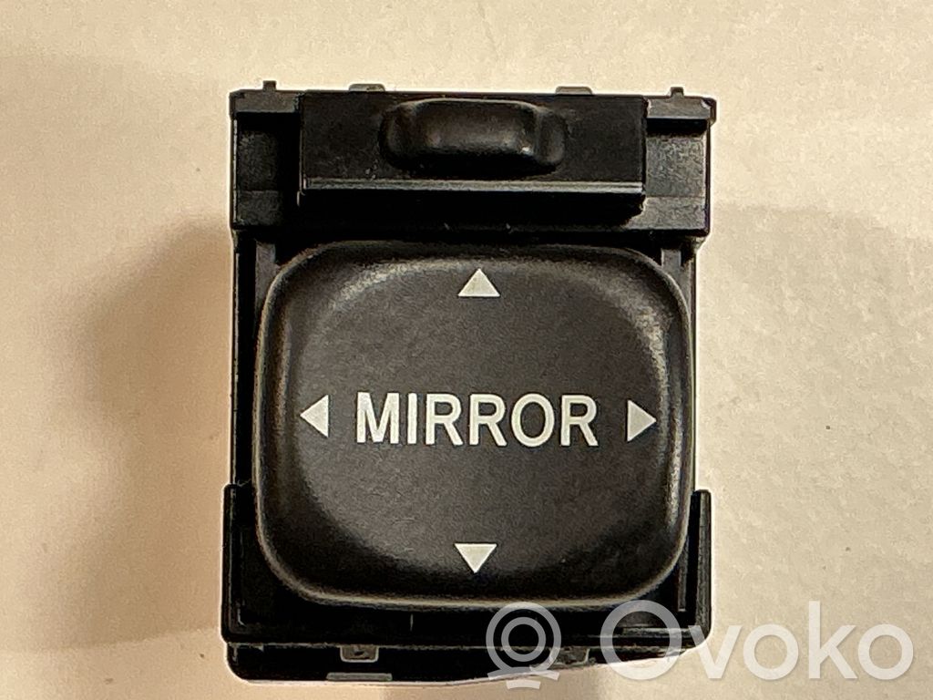 Toyota Corolla E110 Wing mirror switch 