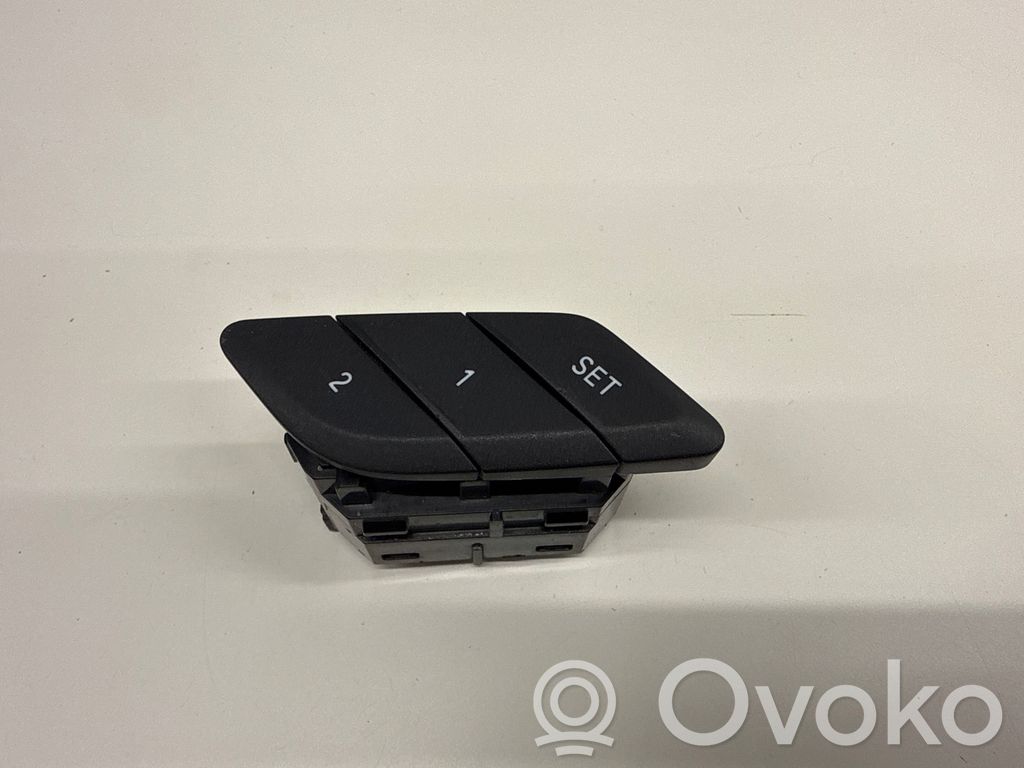 BMW 3 G20 G21 Przyciski pamięci fotela 