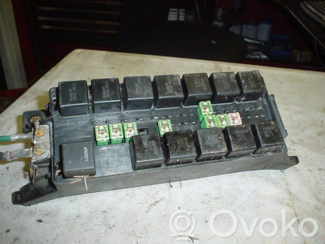 Fuse module   04868093AA