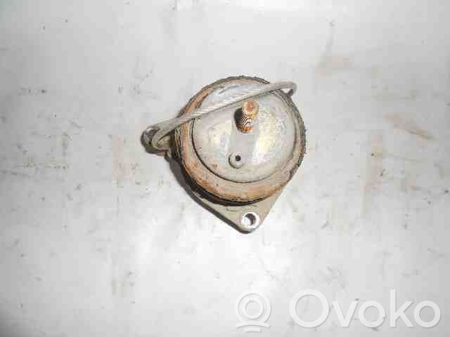 Engine mount bracket   3618225