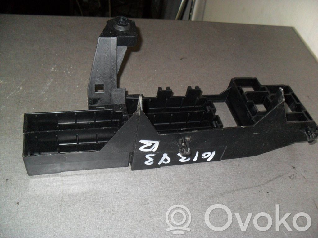 Sulakemoduuli   4G0971845