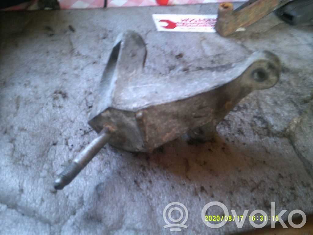 Gearbox mount