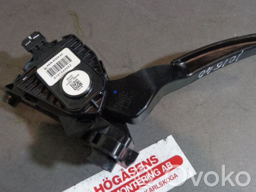 Pedal assembly   AB399F836AC