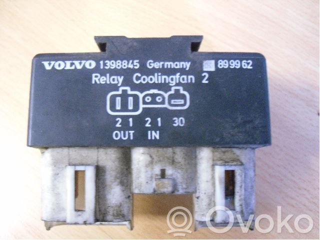 Dzesēšanas ventilatora relejs   899962