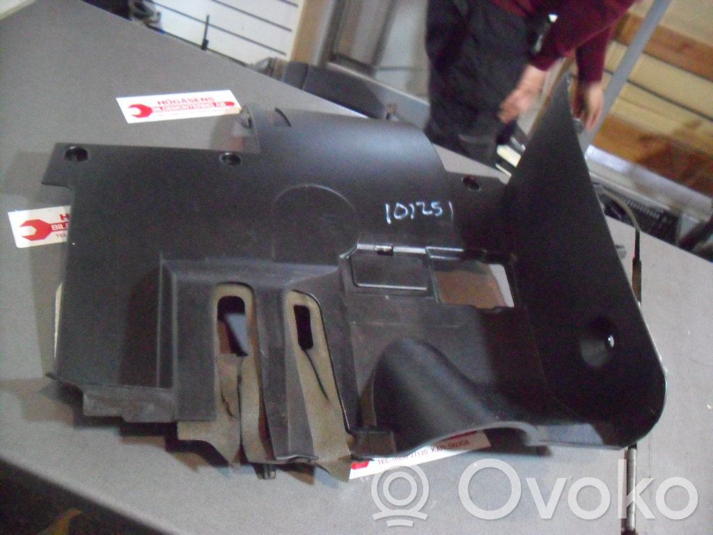 Dashboard lower bottom trim panel   706875302