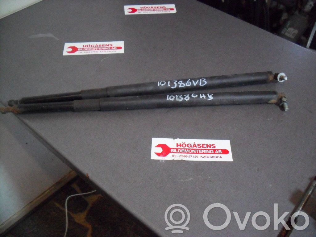 BMW 5 E60 E61 Tailgate strut 