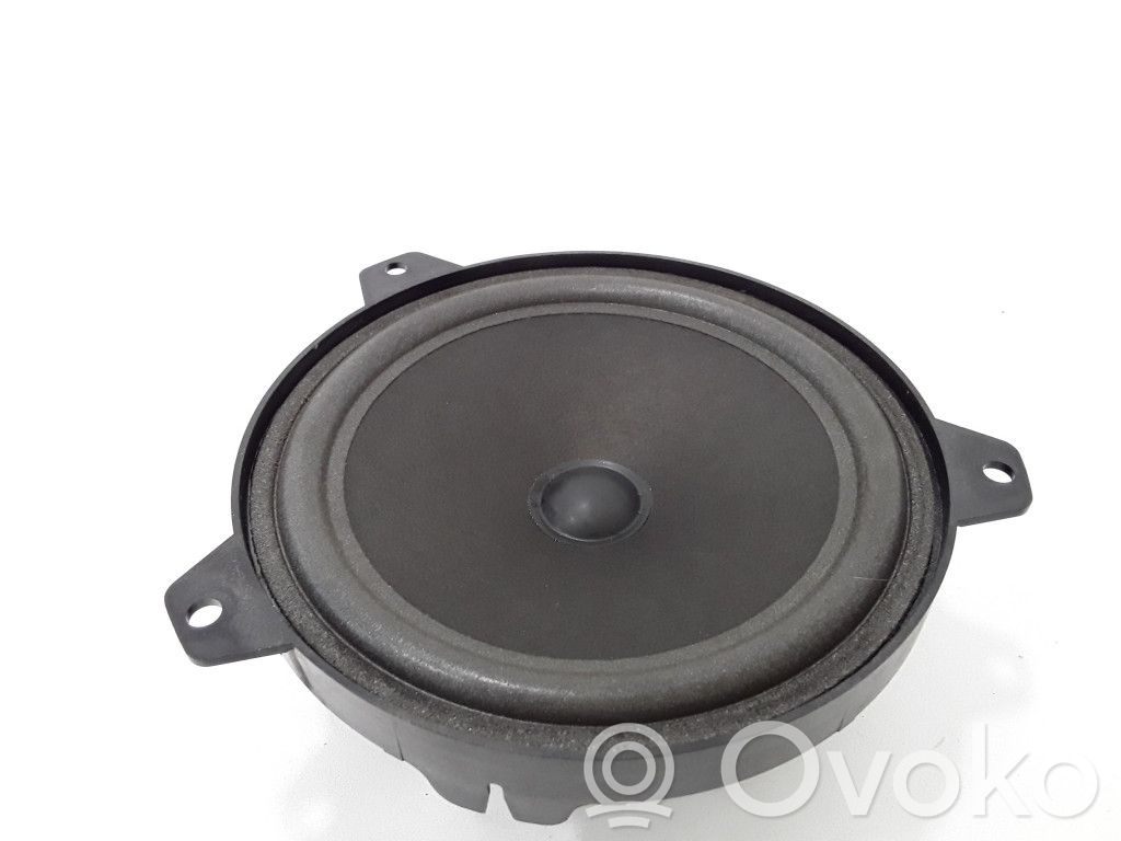 Etuoven kaiutin   8368233