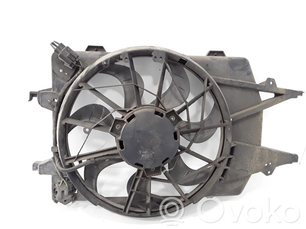 Ford Focus Elektrisks radiatoru ventilators 