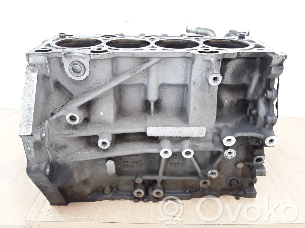 Blok silnika   LF434199,RF4M5G,6015FF