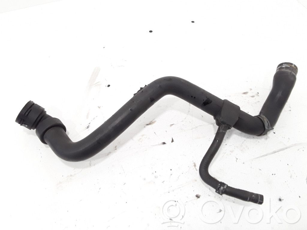 Volkswagen PASSAT B5 Engine coolant pipe/hose 