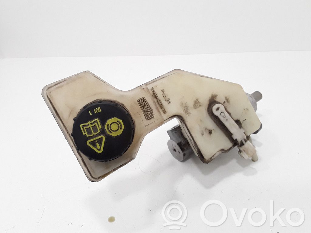 Mazda 3 I Master brake cylinder 