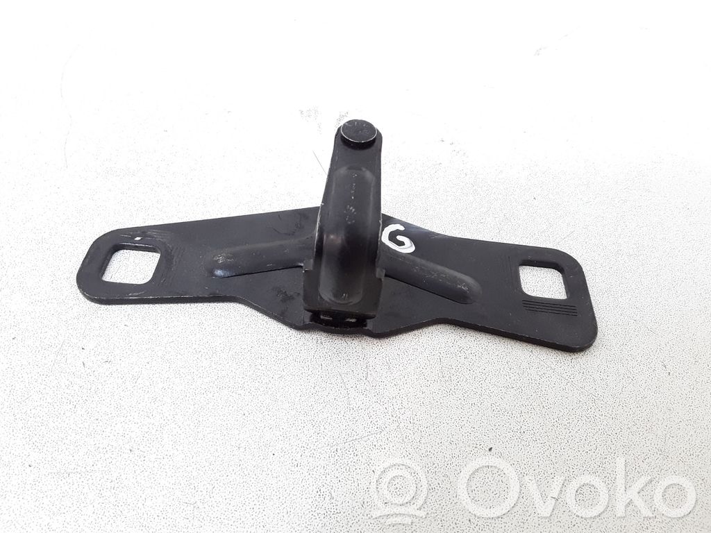 Audi A6 S6 C6 4F Loading door lock loop/hook striker 