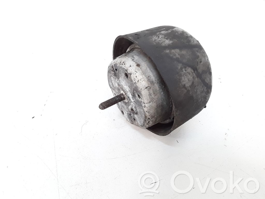 Audi A6 S6 C5 4B Engine mount bracket 