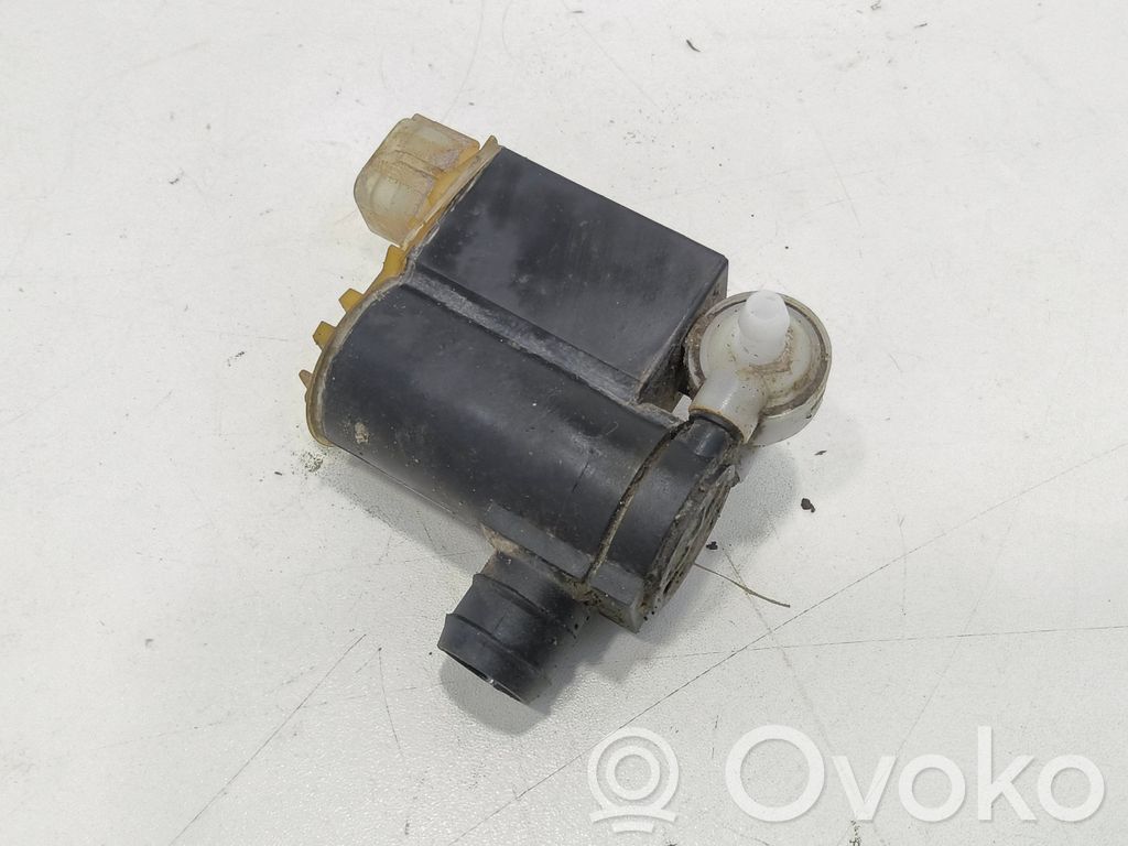 KIA Ceed Windscreen/windshield washer pump 
