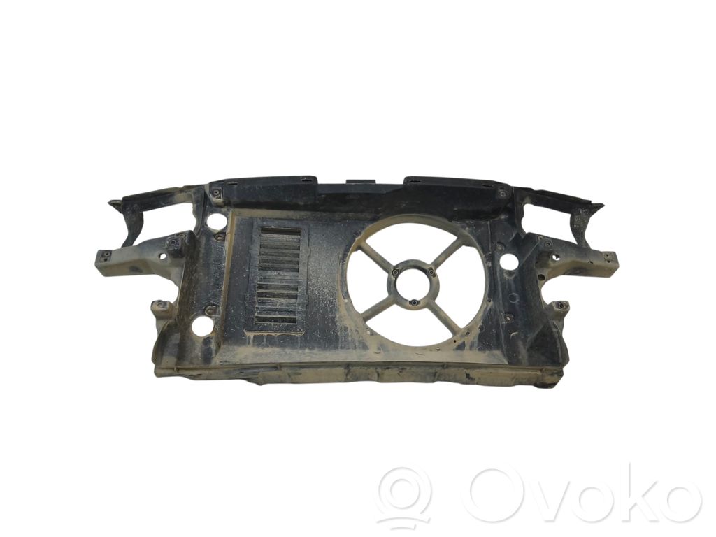 Volkswagen Golf III Laikiklis radiatorių panelės (televizoriaus) 