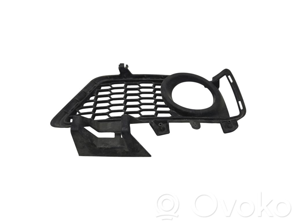 Seat Leon (5F) Front bumper lower grill 