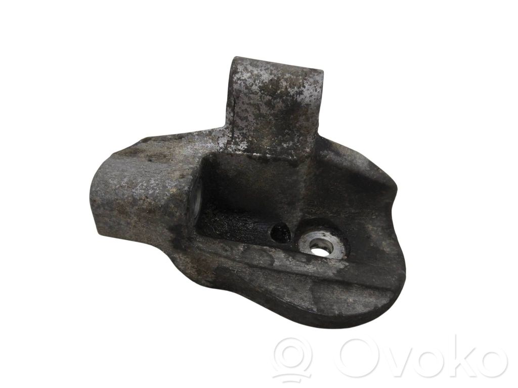Engine mount bracket   30697267