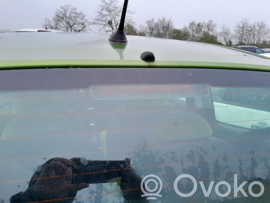 Citroen C2 Third/center stoplight 