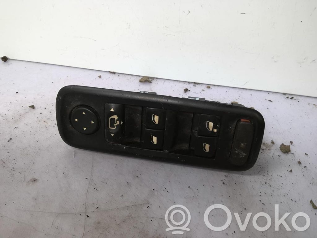 Citroen C8 Electric window control switch 