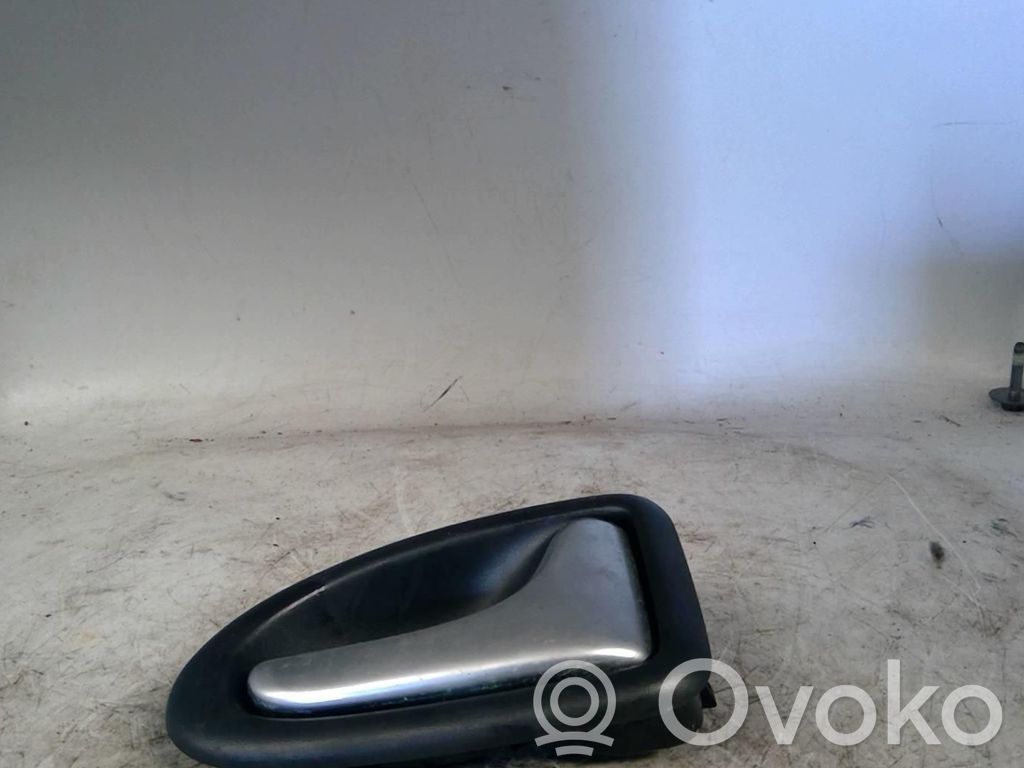 Renault Clio II Manecilla interna puerta delantera 