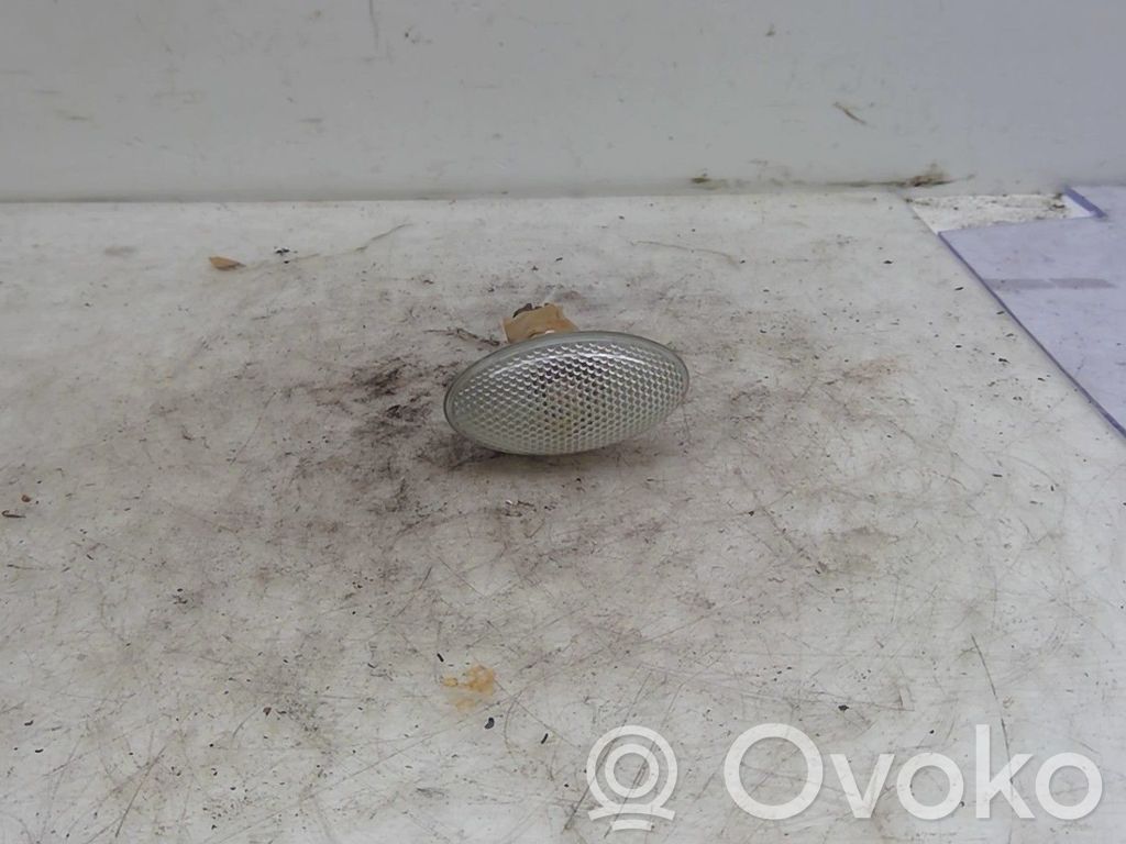 Citroen Xsara Picasso Front indicator light 