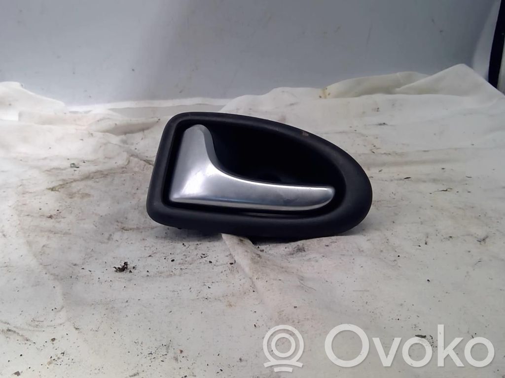 Renault Clio II Manecilla interna puerta trasera 