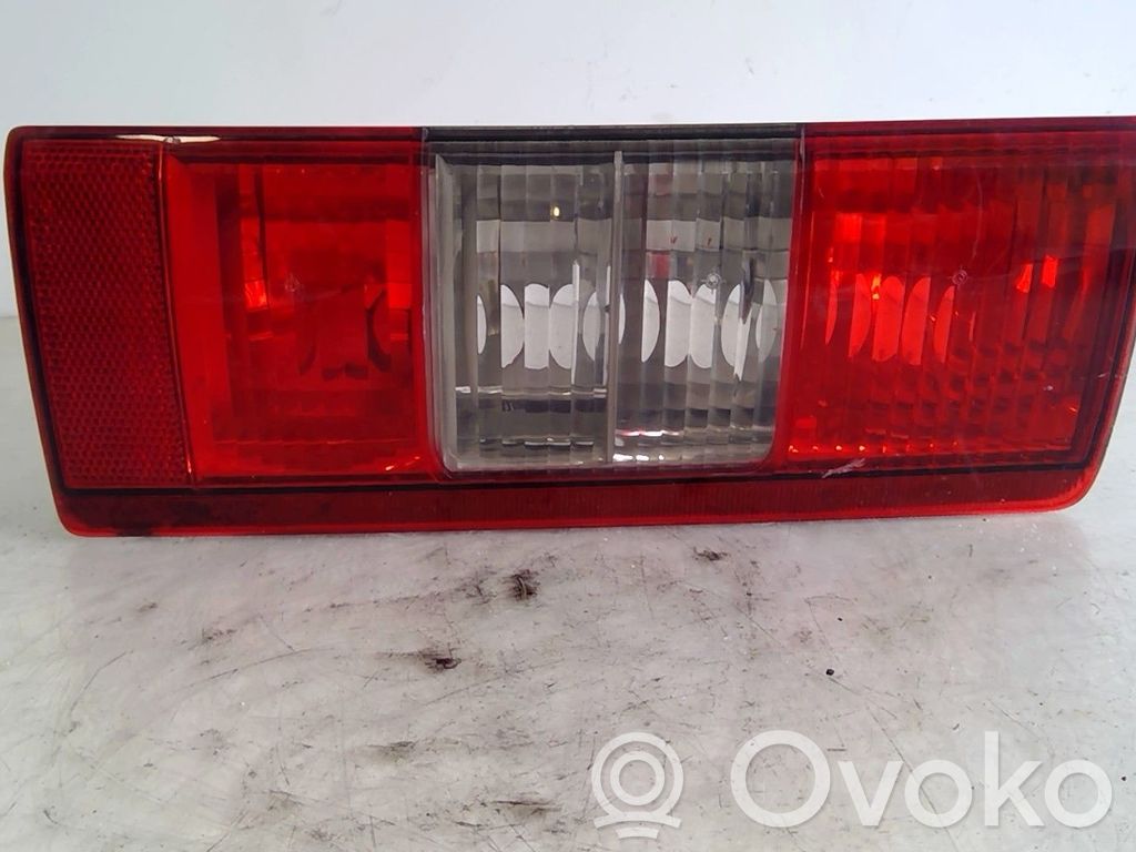 Rear/tail lights   9199761