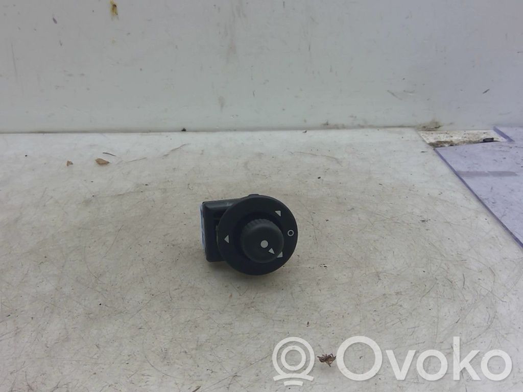 Citroen C3 Interruptor del espejo lateral 