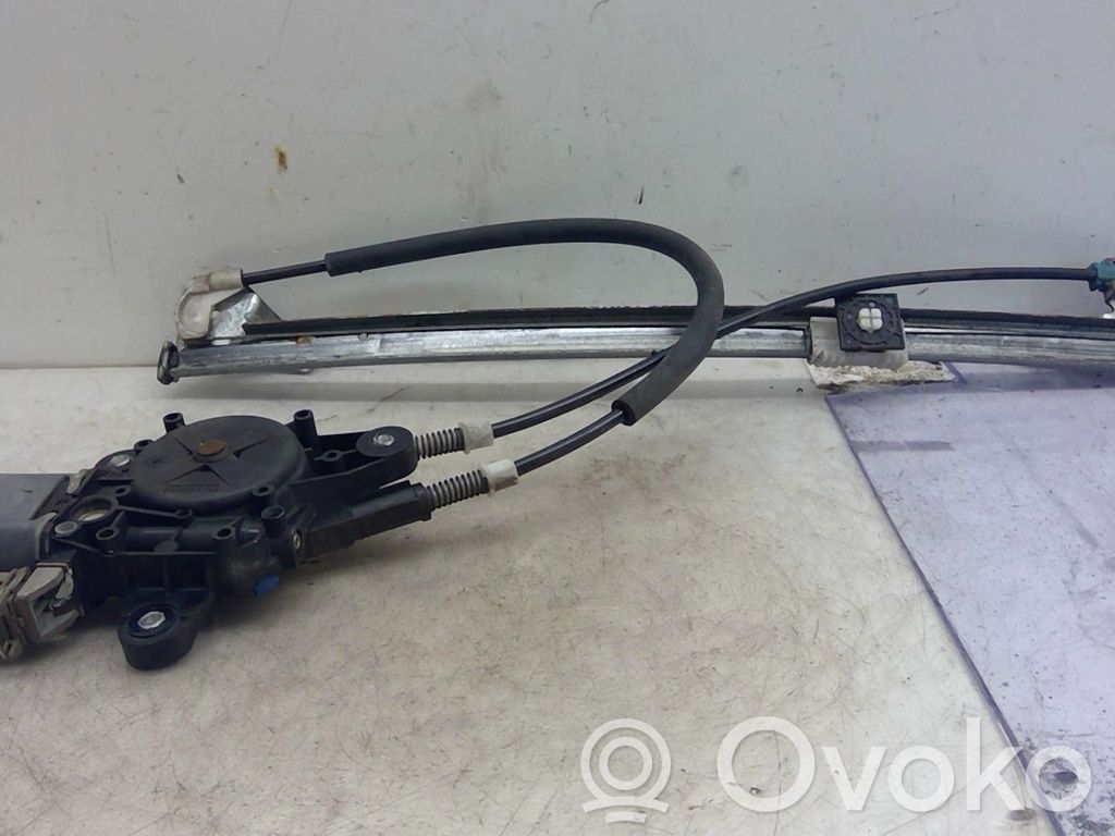 Peugeot 106 Elektryczny podnośnik szyby drzwi przednich 