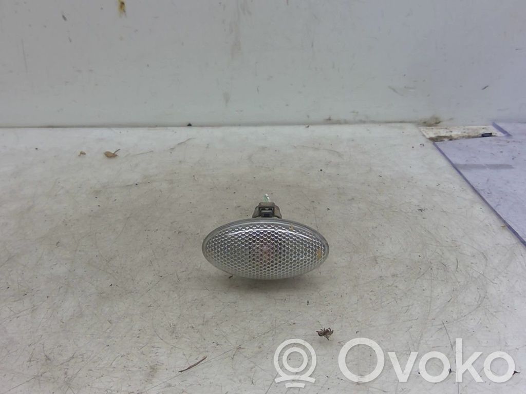 Citroen C5 Front indicator light 