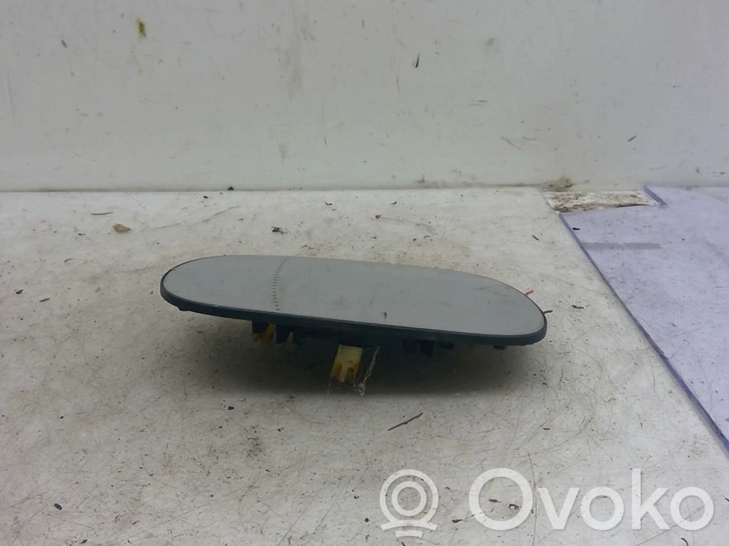 Renault Clio II Sivupeilin lasi 