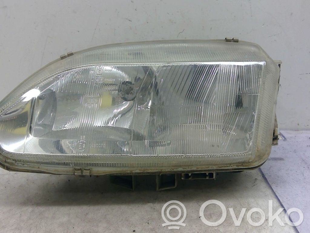 Renault Safrane Lampa przednia 