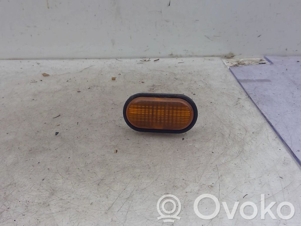 Renault Clio I Front indicator light 