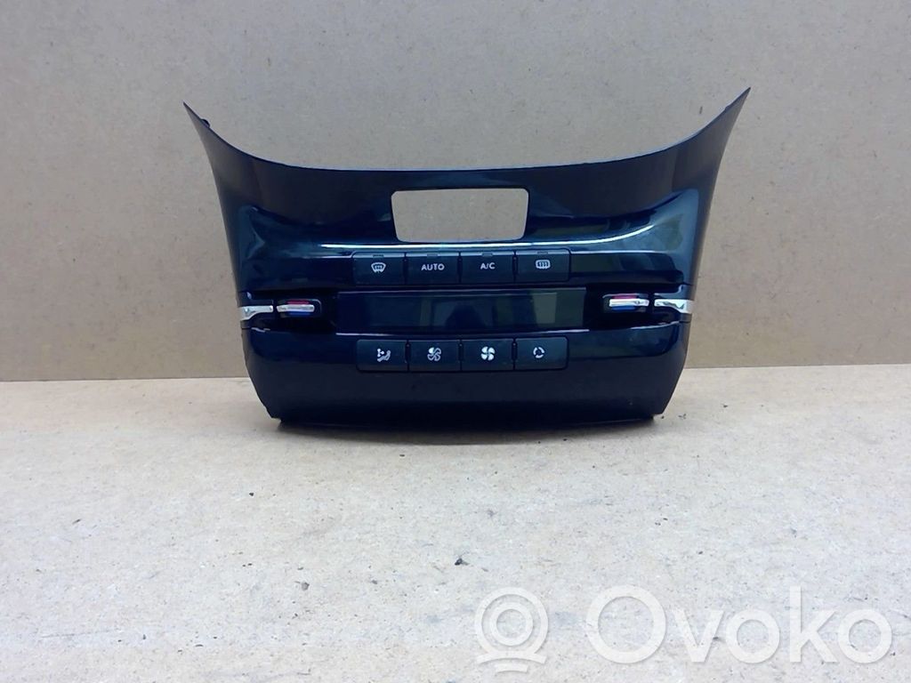 Peugeot 208 I Climate control unit 