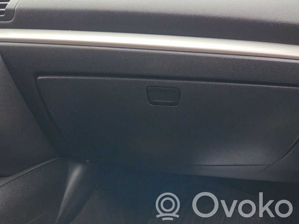 Glove box set   51456954341