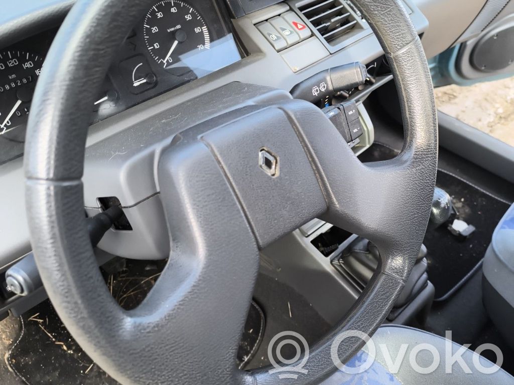 Renault Clio I Ohjauspyörä 