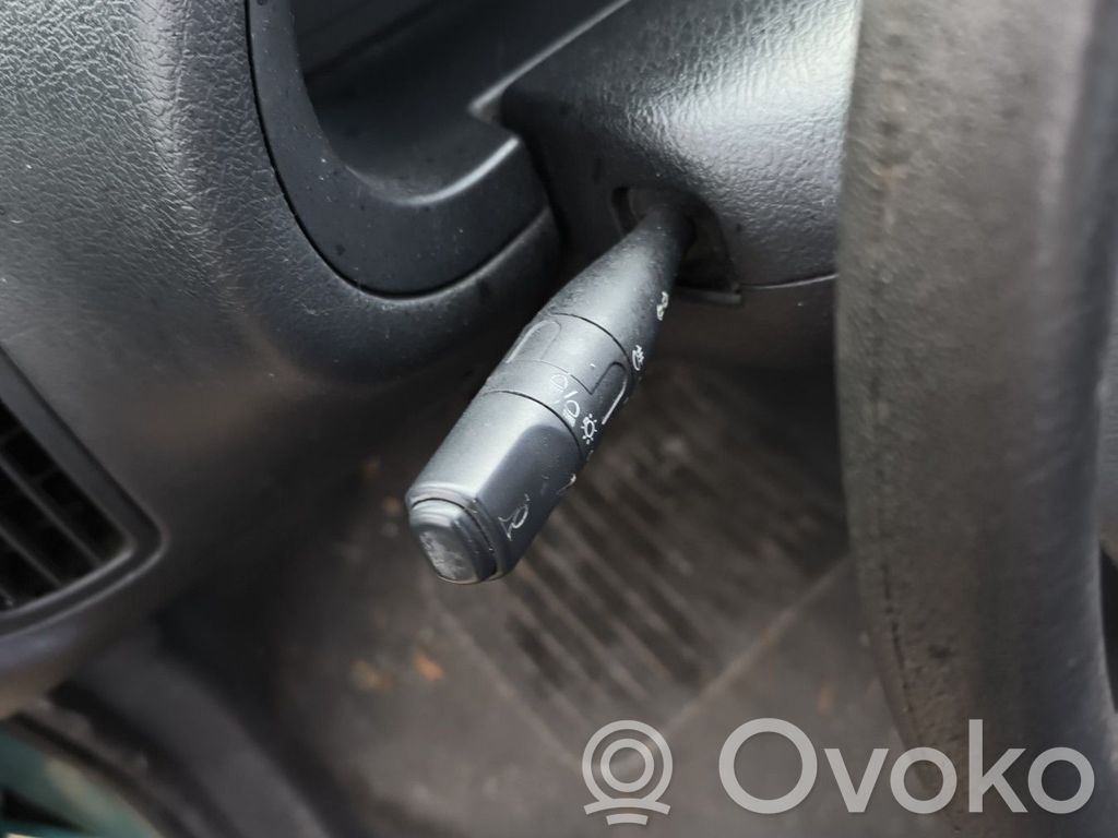 Citroen Saxo Pagrieziena signālu / lukturu sviria 