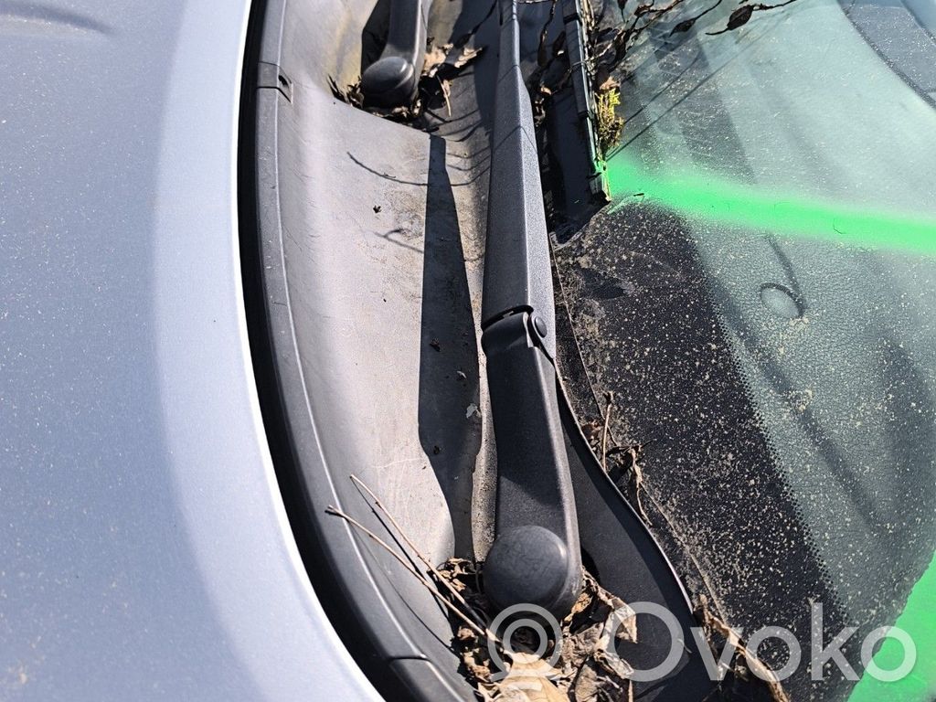 Nissan Note (E11) Pyyhkimen moottori 