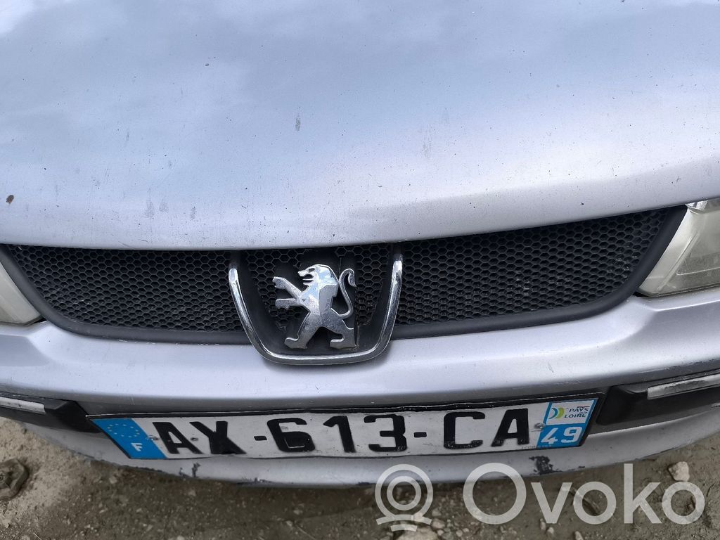 Peugeot 406 Front grill 