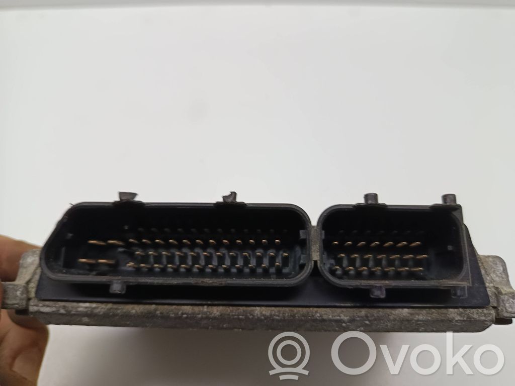 Volkswagen Golf IV Engine control unit/module 