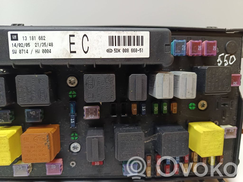 Opel Astra H Fuse module 