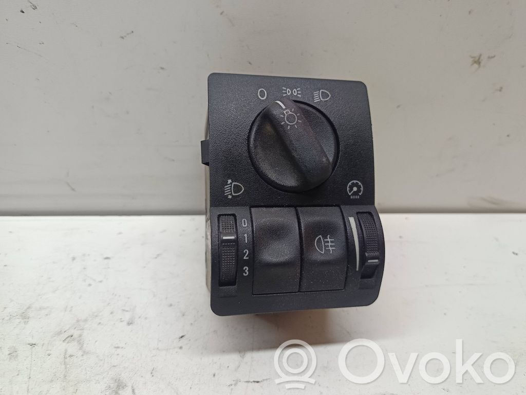 Light switch   90561383,175990046