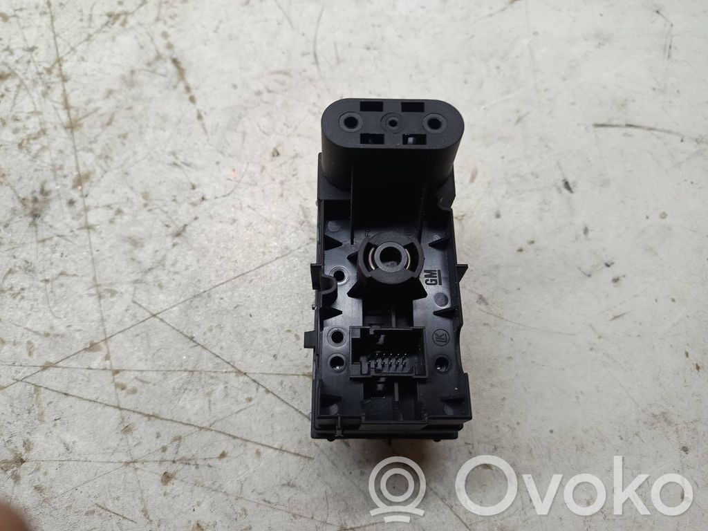 Opel Astra H Przełącznik świateł 