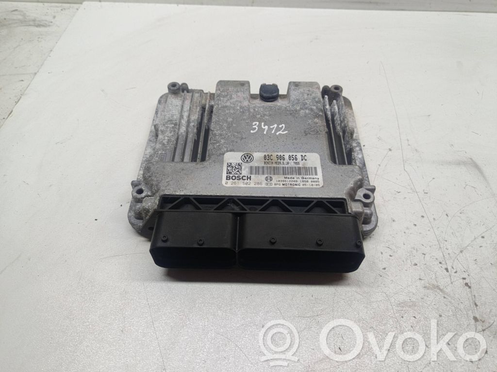 Volkswagen PASSAT B6 Engine control unit/module 