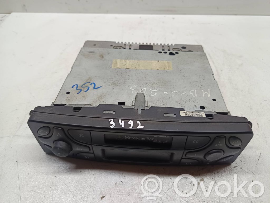 Mercedes-Benz C W203 Panel / Radioodtwarzacz CD/DVD/GPS 