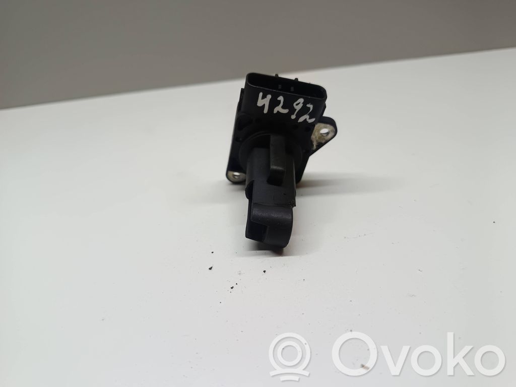 Toyota Avensis T250 Mass air flow meter 
