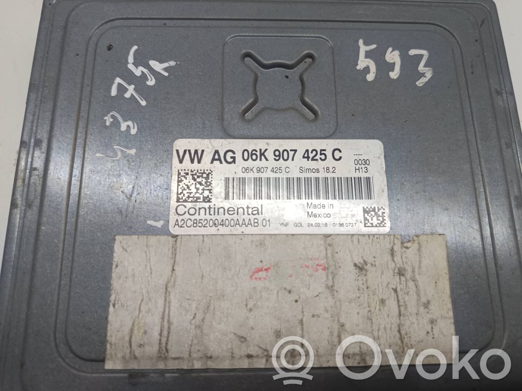 Volkswagen PASSAT B7 Engine control unit/module 