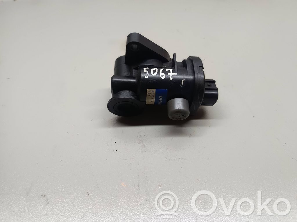 Subaru Forester SJ Zawór kolektora ssącego 