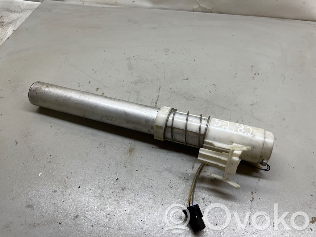 Audi A8 S8 D3 4E Sensor de nivel de combustible 